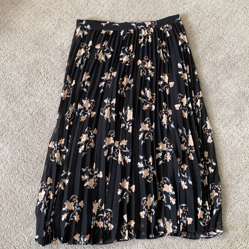 Calvin Klein floral skirt